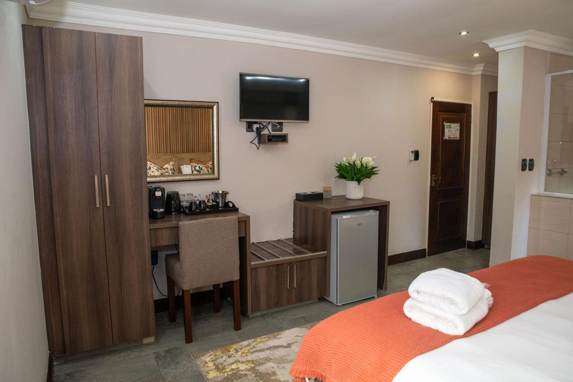 Iso'Bella Vita Guesthouse Phalaborwa Habitación foto